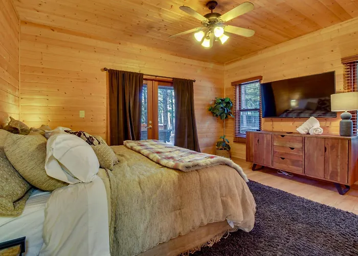 Hike, Fish & Relax Fireside! Forest Lakes