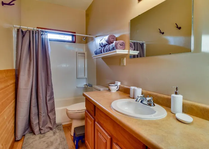 Hike, Fish & Relax Fireside! Forest Lakes * Forest Lakes Estates